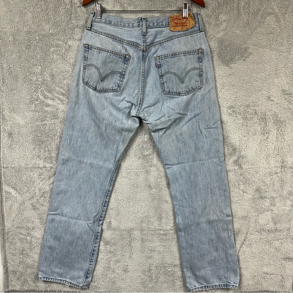 Levi’s 501 Y2K Light Wash Straight Leg Button Fly Jeans Size 34x32 - Picture 4 of 10